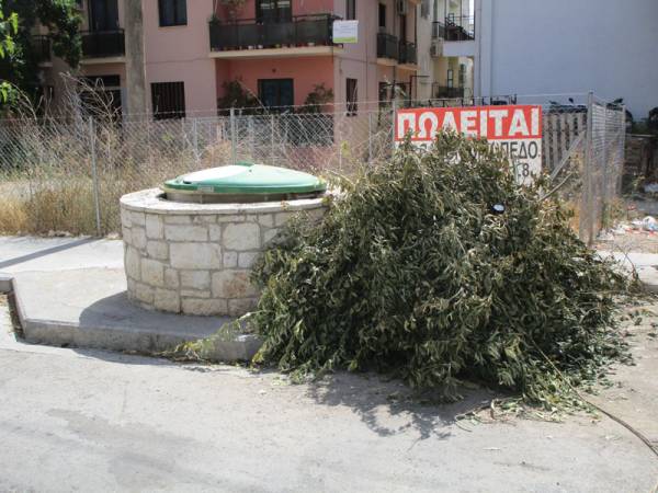 Τρίτη μέρα αμάζευτα