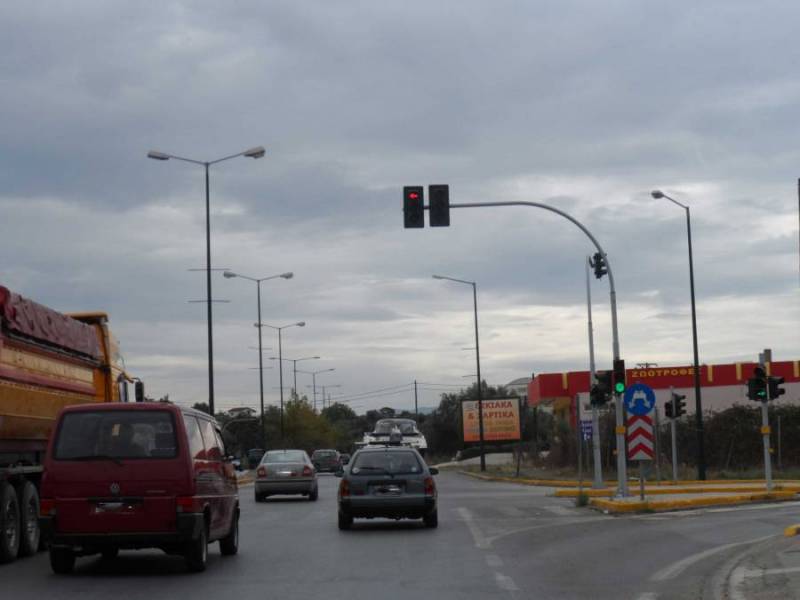 Αντικατάσταση παλιών φαναριών στην Καλαμάτα