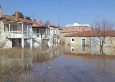 Κακοκαιρία: Συναγερμός στον Έβρο για τα έντονα φαινόμενα - Οδηγίες στους κατοίκους