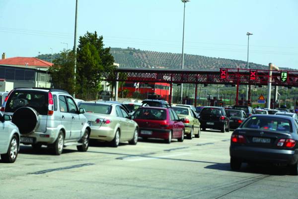 Από Μ. Τρίτη έως Μ. Παρασκευή μεσημέρι: 4.100 περισσότερα αυτοκίνητα από πέρυσι στη Μεσσήνια