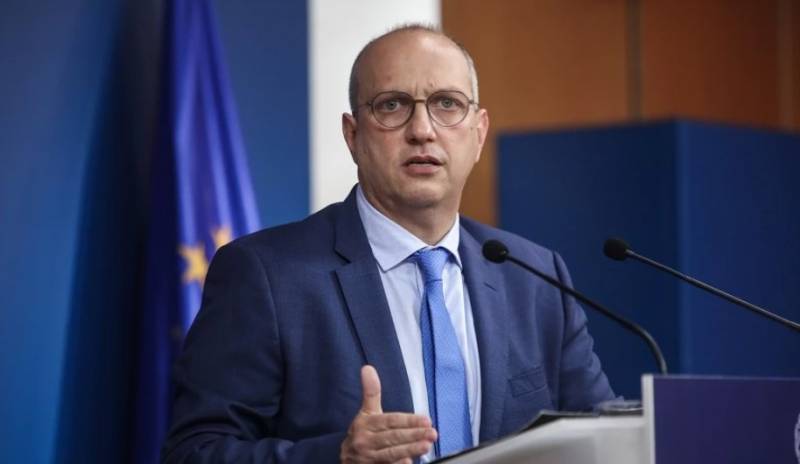 Οικονόμου: Ρεκόρ εποχών στην έκδοση κύριων συντάξεων