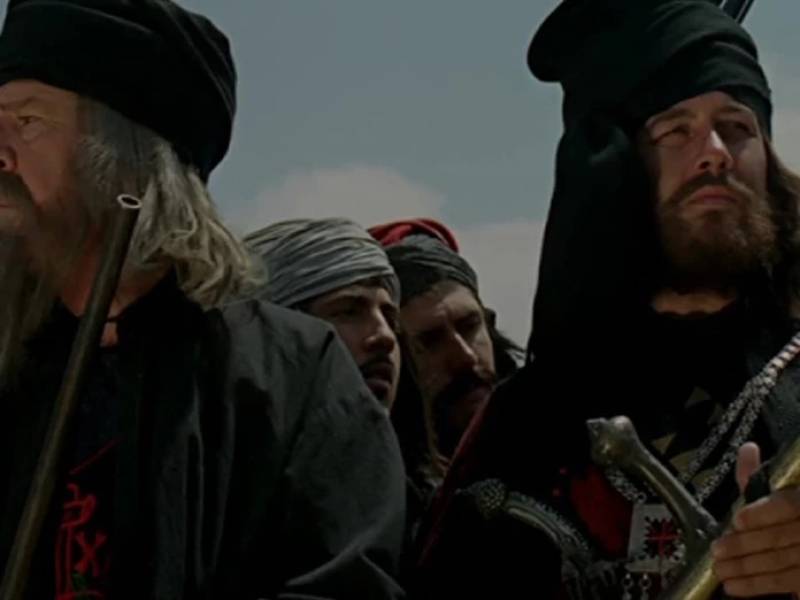 Η θρυλική ταινία “Παπαφλέσσας” ξανά στην τηλεόραση – Το παρασκήνιο και η επιτυχία