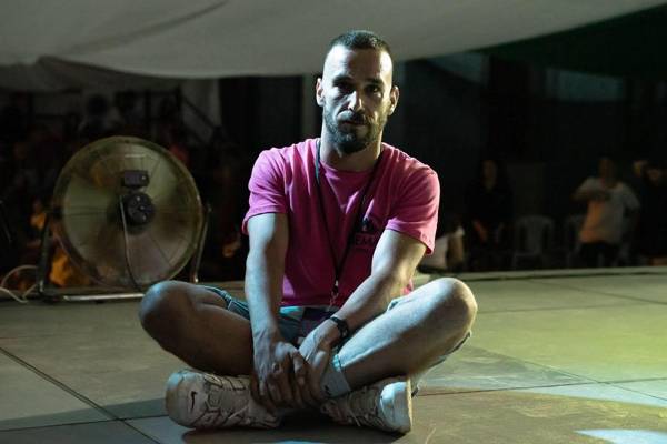 Ο “Mr Dem” στην &quot;Ε&quot;: &quot;Από όταν θυμάμαι τον εαυτό μου πάντα χόρευα&quot;