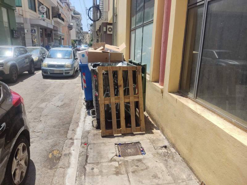 Καλαμάτα: Γεμάτη προβλήματα η οδός Αναγνωσταρά - Επιτακτική η ολοκλήρωση της ανάπλασης