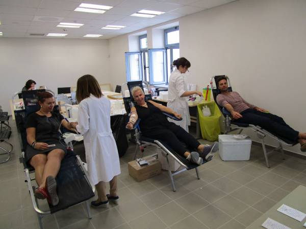 Αιμοδοσία στο νέο Δημαρχείο Καλαμάτας (βίντεο)