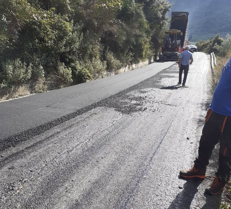 Μεσσηνία: Αποκατάσταση ζημιών στο δρόμο Χώρα - Μεταξάδα