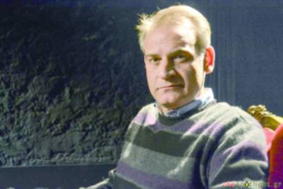 O Μεσσήνιος ηθοποιός Τάσος Γιαννόπουλος στην &quot;Ε&quot;: Είναι πολύ σημαντικό το δίδαγμα των “12 ενόρκων”