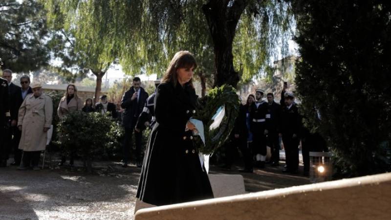 Σακελλαροπούλου: Το παρελθόν του Ολοκαυτώματος μας αφορά όλους