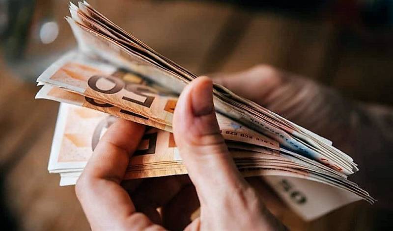 Επίδομα 400 ευρώ: Ανοιξε η πλατφόρμα για δικαιούχους σε τουρισμό, επισιτισμό