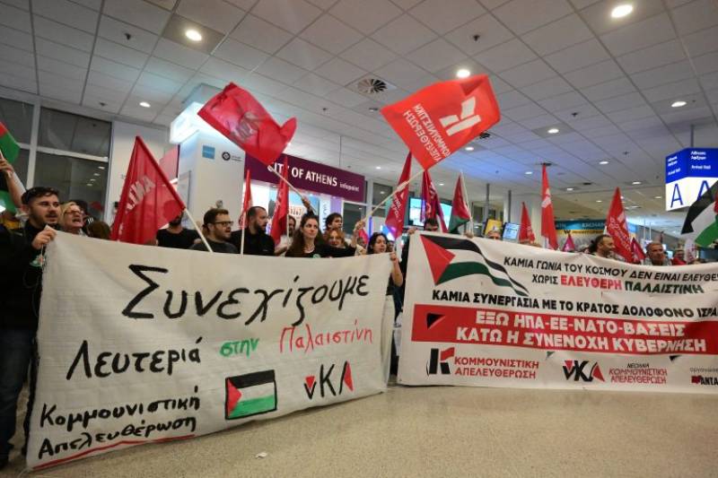 Έφτασαν στο Ελ. Βενιζέλος οι 27 Έλληνες ακτιβιστές του στολίσκου για τη Γάζα