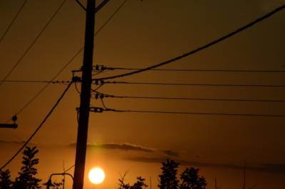 Παραμένουν στο σκοτάδι περιοχές των Νοτίων Προαστίων μετά από έκρηξη σε υποσταθμό