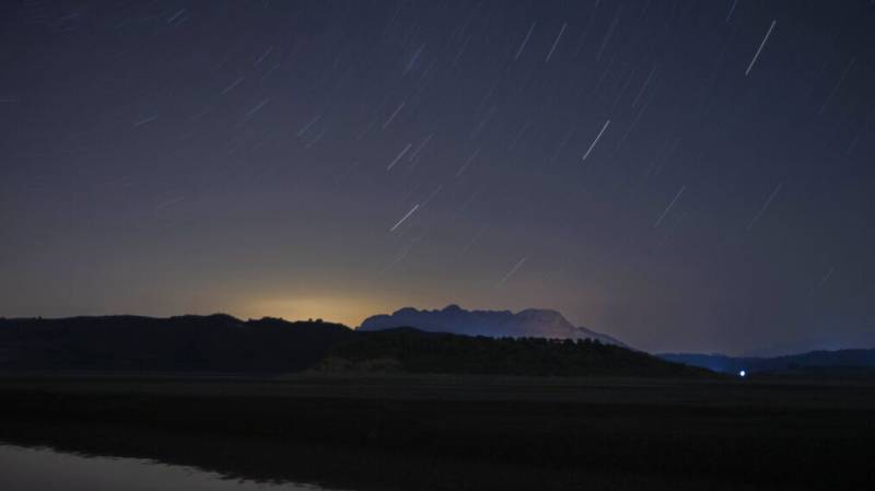 «Πεφταστέρια» του φθινοπώρου: Απόψε η βροχή των Ωριωνίδων