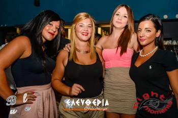 Μία ακόμα ελληνική βραδιά στο &quot;Blue&quot; στην Παραλία Καλαμάτας (φωτογραφίες)