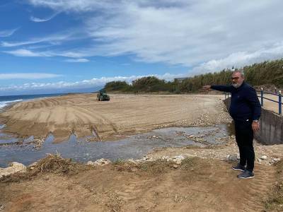 Νέα κόντρα Λεβεντάκη - Κατσιβέλα για τη διαμόρφωση της παραλίας στον Αγρίλη