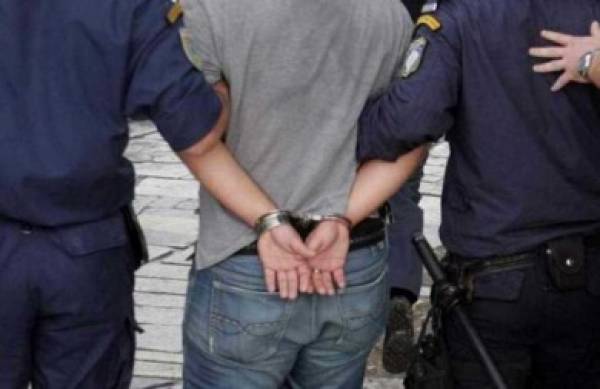 2 συλλήψεις για ηρωίνη και χασίς στην Καλαμάτα