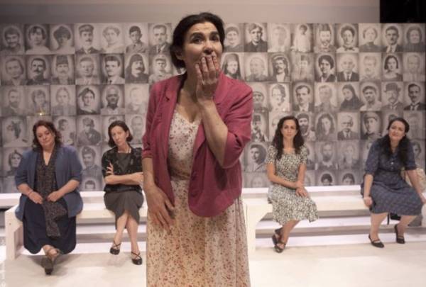 &quot;Κοινός λόγος&quot; από το Θέατρο του Νέου Κόσμου στις 30 Αυγούστου στην Καλαμάτα