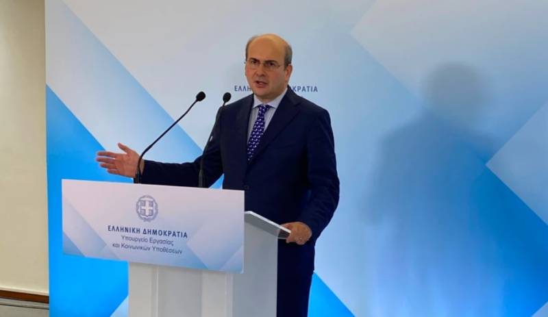 Κωστής Χατζηδάκης για κάρτα εργασίας: Με αυτό τον τρόπο σταματούν τα κόλπα