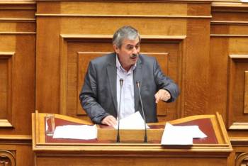 Παρέμβαση Πετράκου για ρυθμίσεις στον ΟΑΕΕ