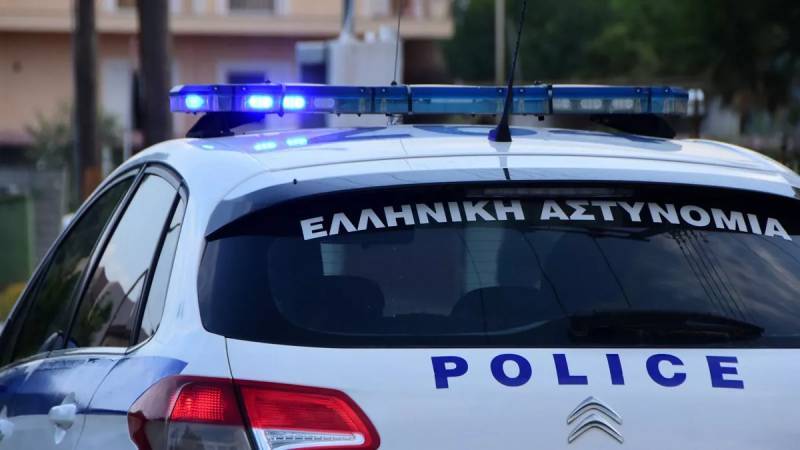 Εκλεψε τσάντα με ρούχα από αυτοκίνητο στην Καλαμάτα