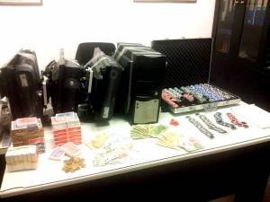 Ακόμα 13 συλλήψεις για "φρουτάκια" σε Λουτράκι και Κρανίδι