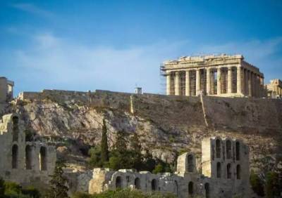 ΥΠΠΟ: Σύσκεψη για την εφαρμογή ζωνών επισκεψιμότητας στην Ακρόπολη