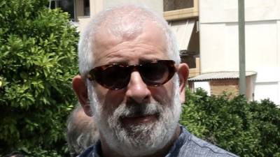 Απών σήμερα ο Πέτρος Φιλιππίδης από τη δίκη του - Μεταφέρθηκε εσπευσμένα στο Νοσοκομείο Νίκαιας
