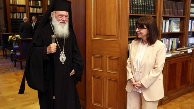 Στην Αρχιεπισκοπή σήμερα η Κ. Σακελλαροπούλου