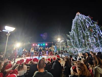 Εκδηλώσεις και άναμμα δέντρου στη Μεσσήνη