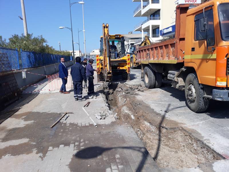 Εργασίες συντήρησης στη Ναυαρίνου (βίντεο)