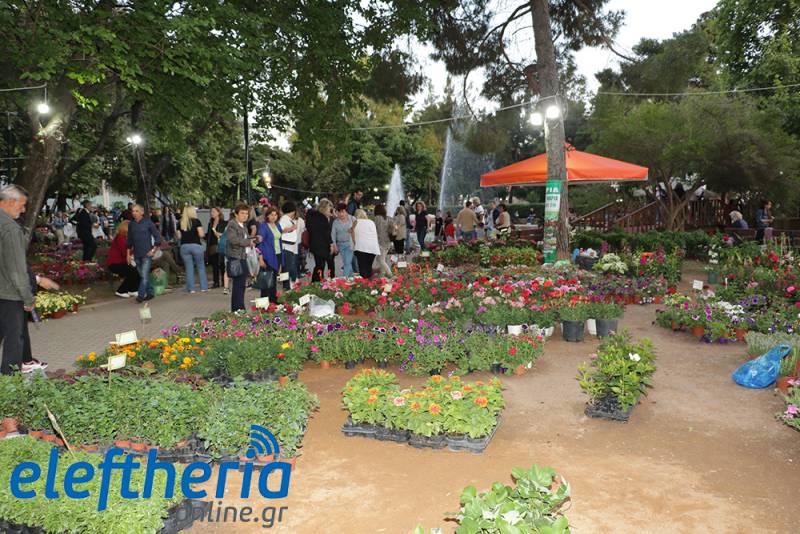 Εγκαινιάστηκε η 10η Ανθοκομική Έκθεση Καλαμάτας (βίντεο-φωτογραφίες)