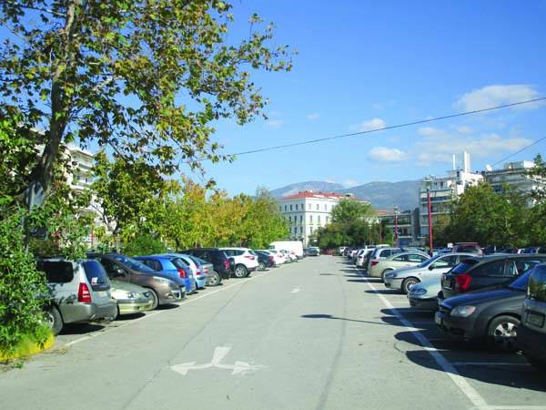 Εκκρεμεί η ένσταση για τα πάρκινγκ του Νέδοντα στην Καλαμάτα