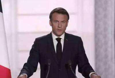 Γαλλία: Ο Μακρόν καλεί την Αρμενία και το Αζερμπαϊτζάν να αρχίσουν "αμέσως" διαπραγματεύσεις