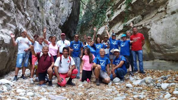 Πεζοπόροι του “Ευκλή” στο φαράγγι του Ριντόμου