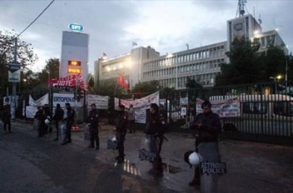 Συγκέντρωση στην Καλαμάτα ενάντια στην εκκένωση της ΕΡΤ