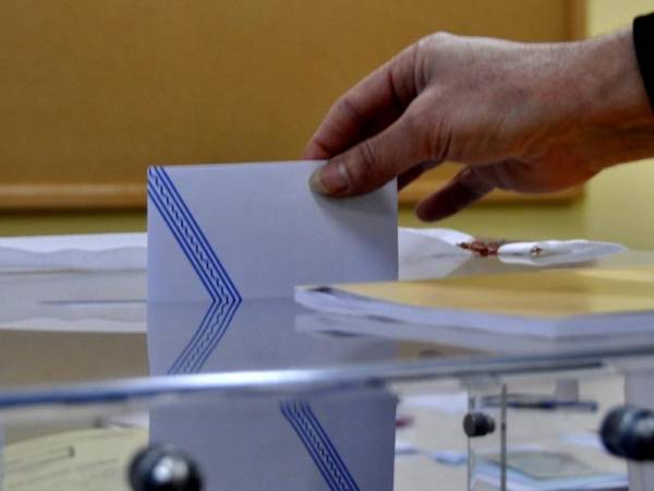Κυνηγώντας τη συμμετοχή και την ψήφο των ετεροδημοτών
