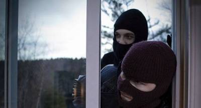 Διαρρήκτες σε σπίτι με ανήλικα παιδιά στο Μάραθο