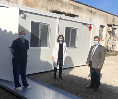 Οικίσκος τύπου isobox στο Κέντρο Υγείας Φιλιατρών