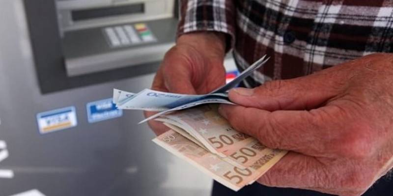 Συντάξεις: Νωρίτερα οι πληρωμές Μαΐου (Βίντεο)