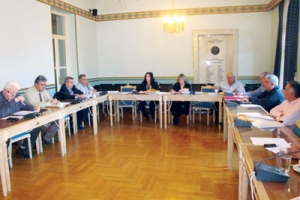 Καβγάς στην Οικονομική Επιτροπή της Περιφέρειας Πελοποννήσου για την κατασκευή ιστοσελίδας