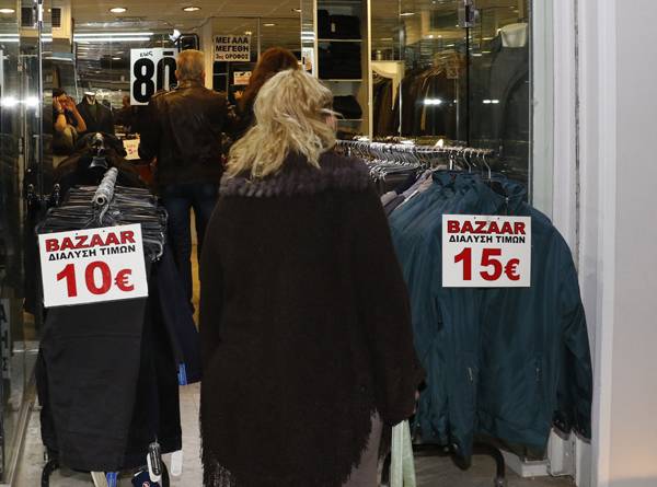 Πικρία Νίκα για τους ελέγχους μαγαζιών την "Κόκκινη Νύχτα"