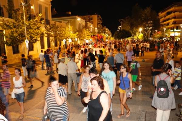 Ξεκίνησε η γιορτή της Λευκής Νύχτας στην Καλαμάτα (φωτογραφίες)