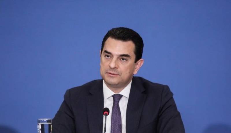 Σκρέκας: Ξεκινούν άμεσα οι πληρωμές για το Power Pass - Στόχος να καταβληθούν σε μια δόση