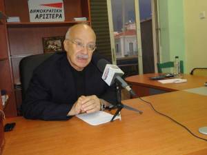 Κακουλίδης: &quot;Η δημοκρατία  έχει όπλα να απαντήσει&quot;