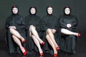 Ελένη Καστάνη: "Η εποχή της κρίσης θα αναδείξει το θέατρο"