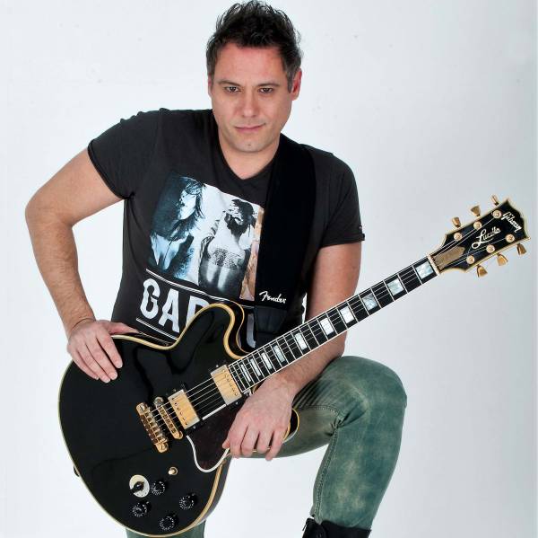 Ο Stelios Mac στο "Μαγικό σταθμό" στην Καλαμάτα