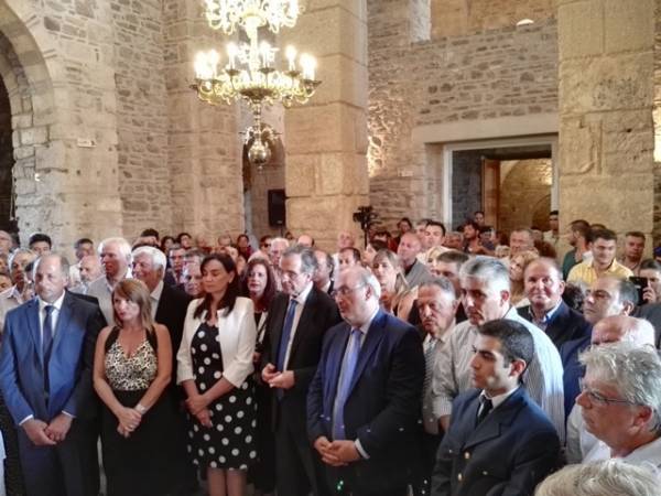 Παρουσία Σαμαρά τα θυρανοίξια στους Χριστιάνους