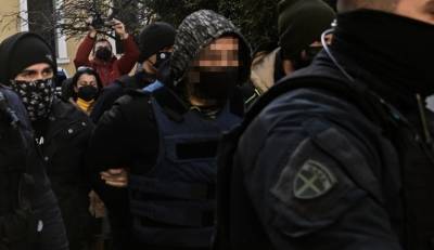 Αργυρούπολη: Συγκλονίζει η πρώην σύντροφος του 46χρονου - "Με χτύπαγε στο κεφάλι μέχρι να λιποθυμήσω" (βίντεο)