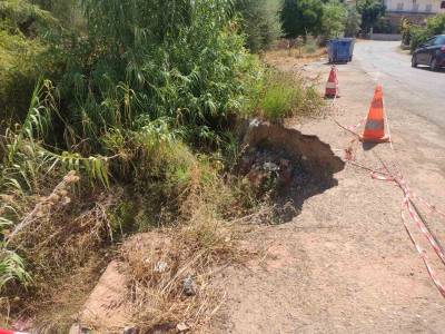 Λαϊκή Συσπείρωση: Διαμαρτυρία για δρόμο στην οδό Λεΐκων