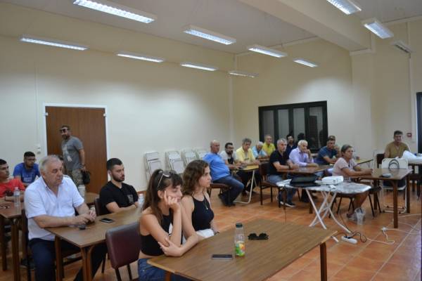 Εκπαιδευτικό τριήμερο για μελισσοκόμους από το ΕΛΓΟ “Δήμητρα” Κυπαρισσίας