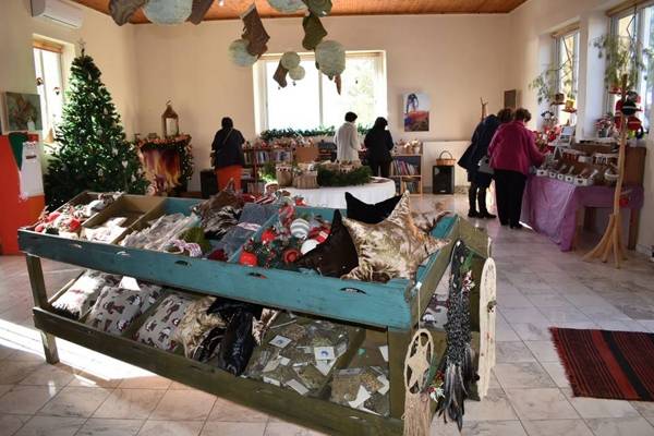 Χριστουγεννιάτικο παζάρι στη Μαραθόπολη